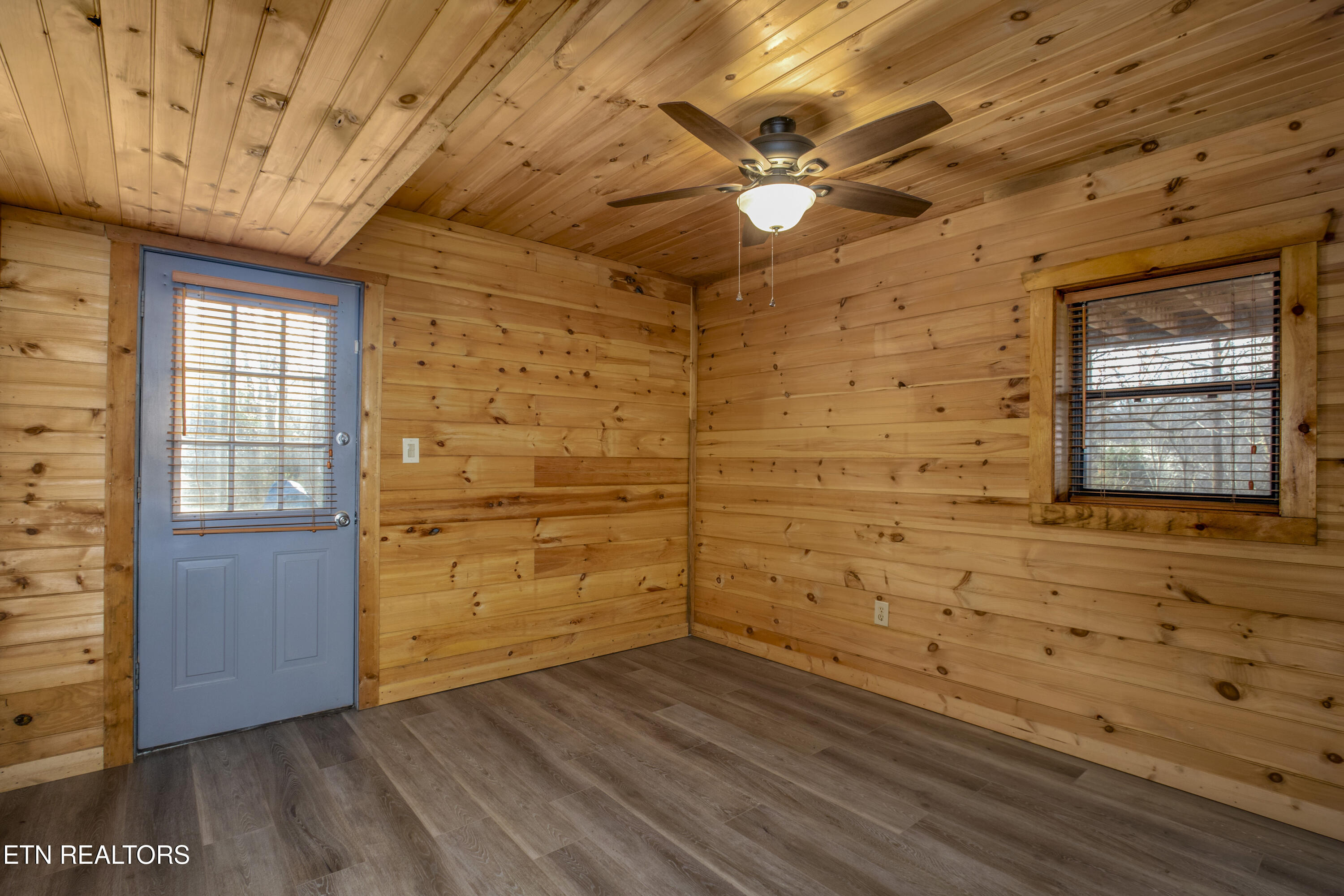 521 Sourdough Hollow Road Kodak, TN 37764 - Photo 39 of 50 39_SourdoughHollowRoad_521_Bedroom4_02