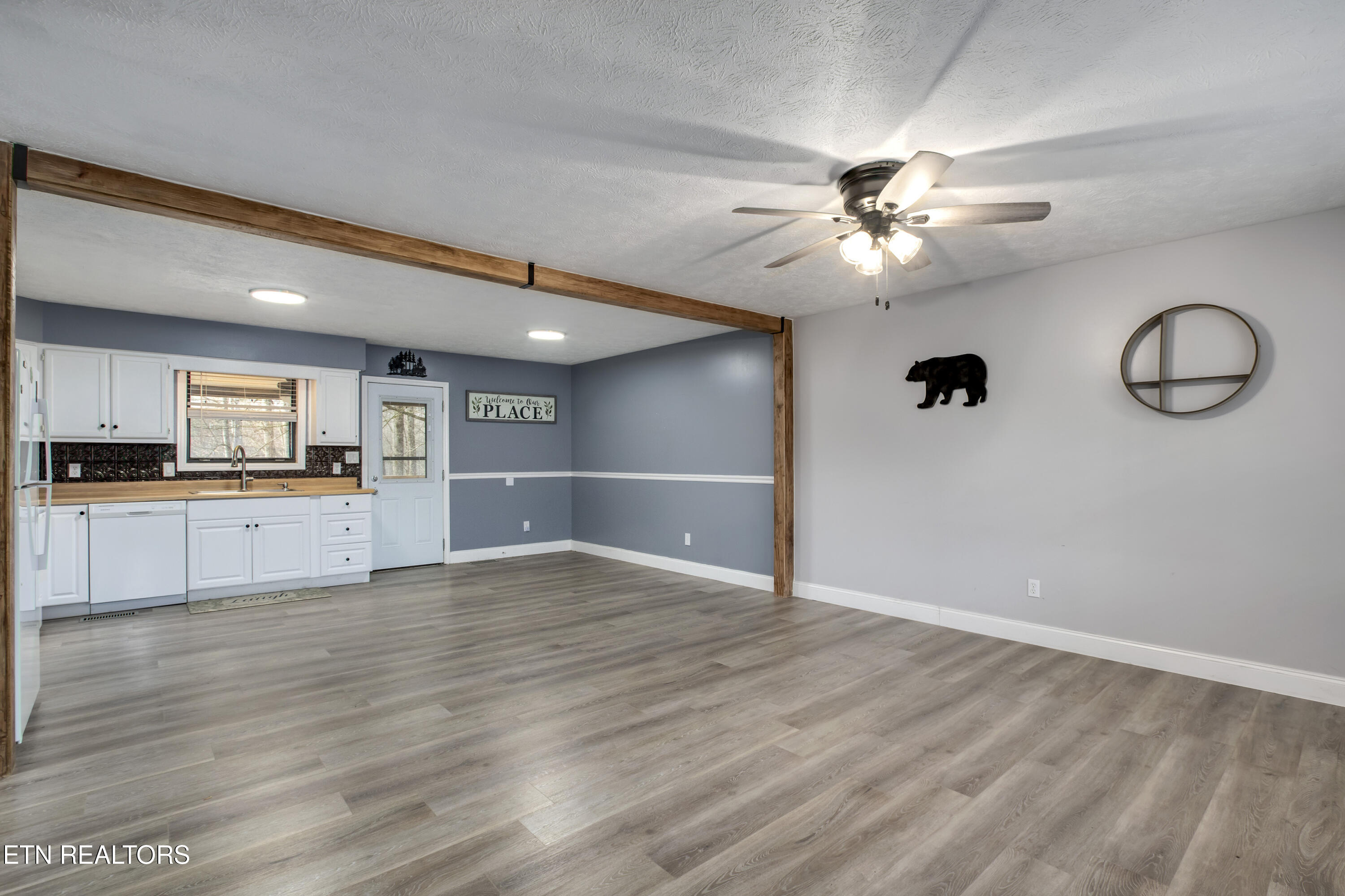 521 Sourdough Hollow Road Kodak, TN 37764 - Photo 6 of 50 06_SourdoughHollowRoad_521_Living01