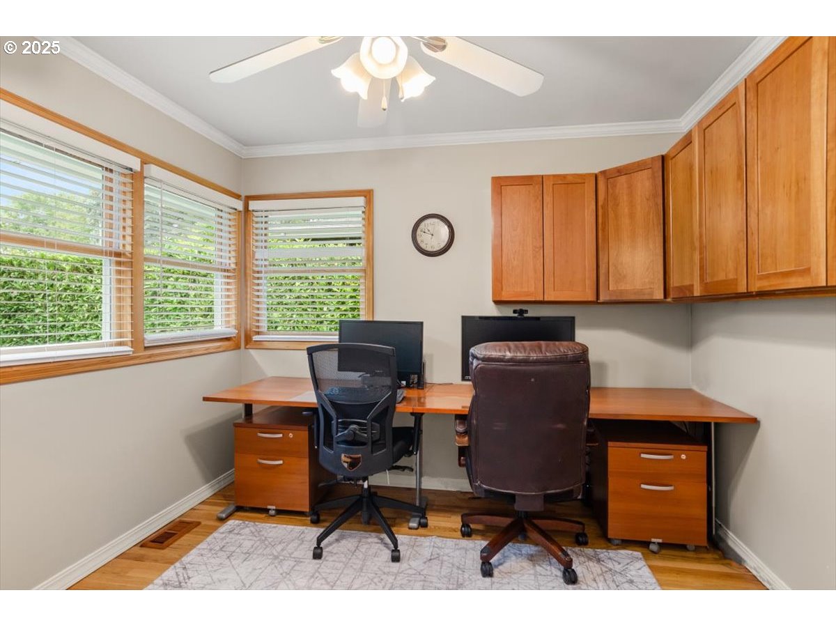 9845 Southwest Eagle Lane Beaverton, OR 97008 - Photo 30 of 46 Bedroom