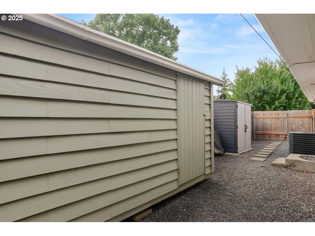 9845 Southwest Eagle Lane Beaverton, OR 97008 - Photo 40 of 46 Tool Shed