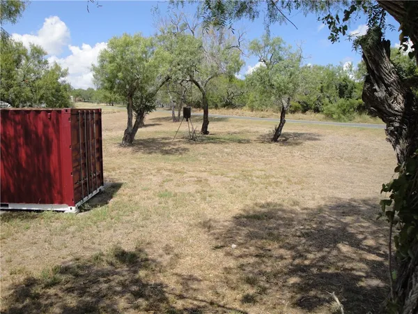 $137,500 | 315 South Vista Drive, Sandia, TX 78383