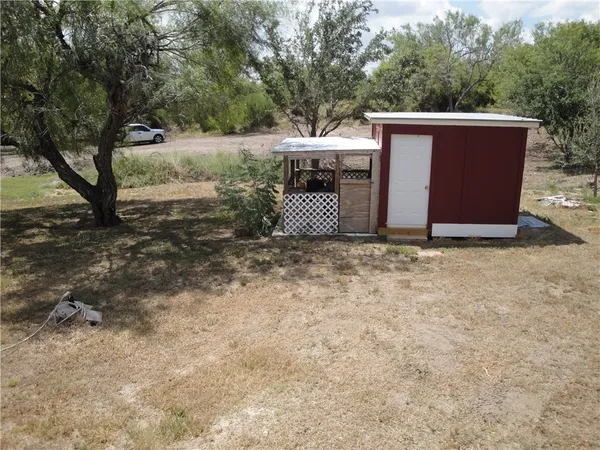 $137,500 | 315 South Vista Drive, Sandia, TX 78383