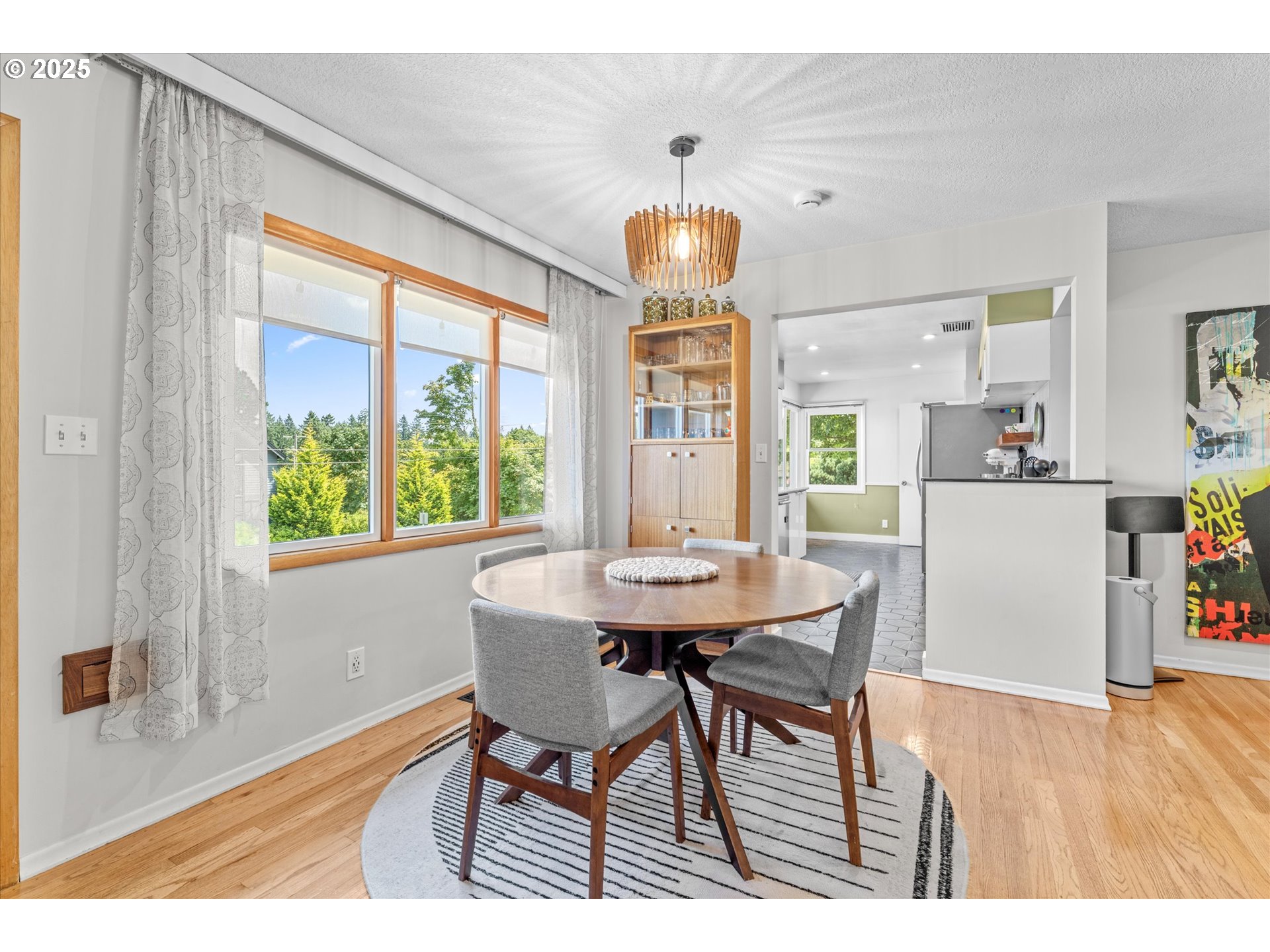 8335 Southwest 6th Avenue Portland, OR 97219 - Photo 11 of 46 Dining Area