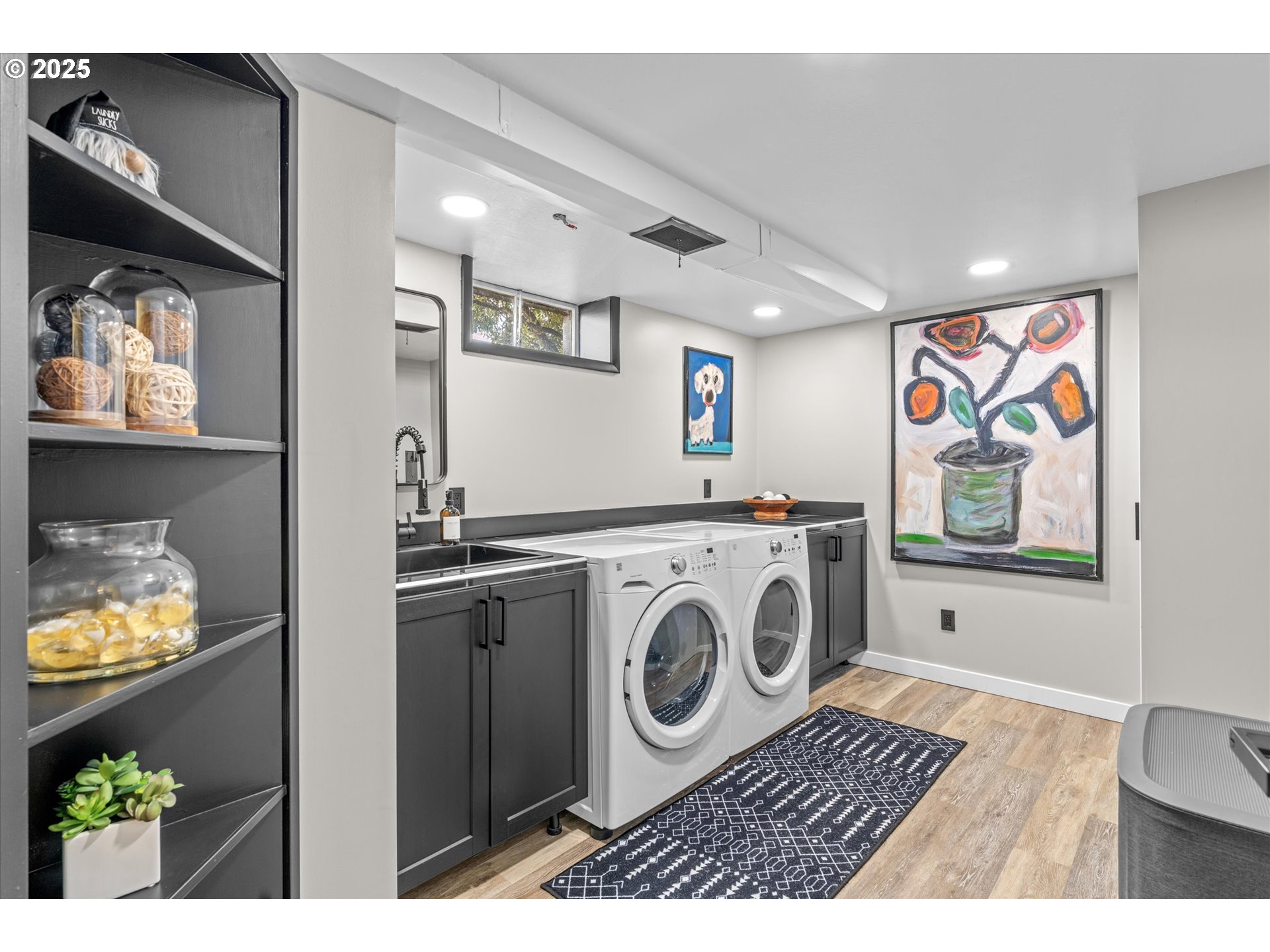8335 Southwest 6th Avenue Portland, OR 97219 - Photo 22 of 46 Laundry
