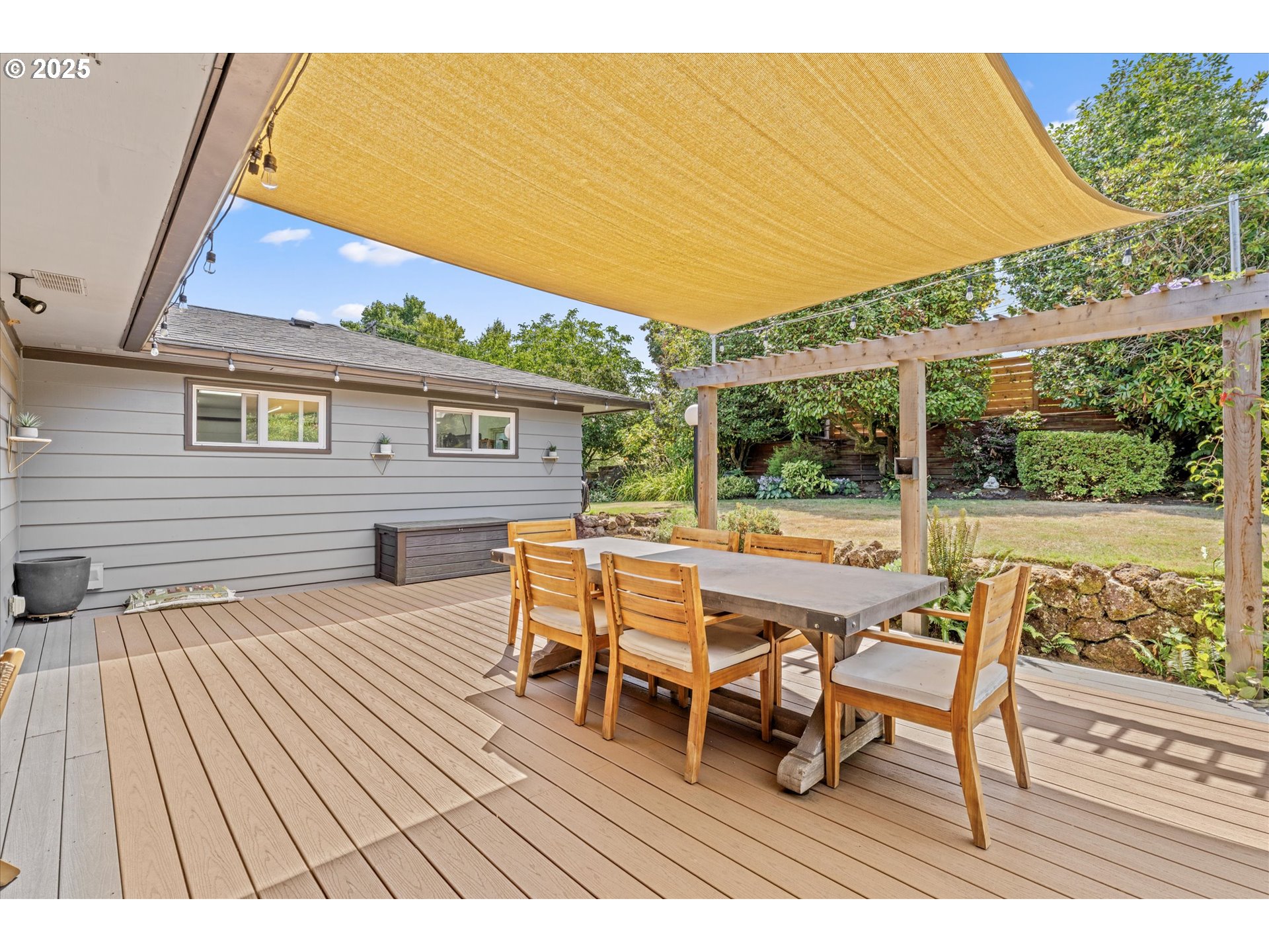8335 Southwest 6th Avenue Portland, OR 97219 - Photo 37 of 46 Deck