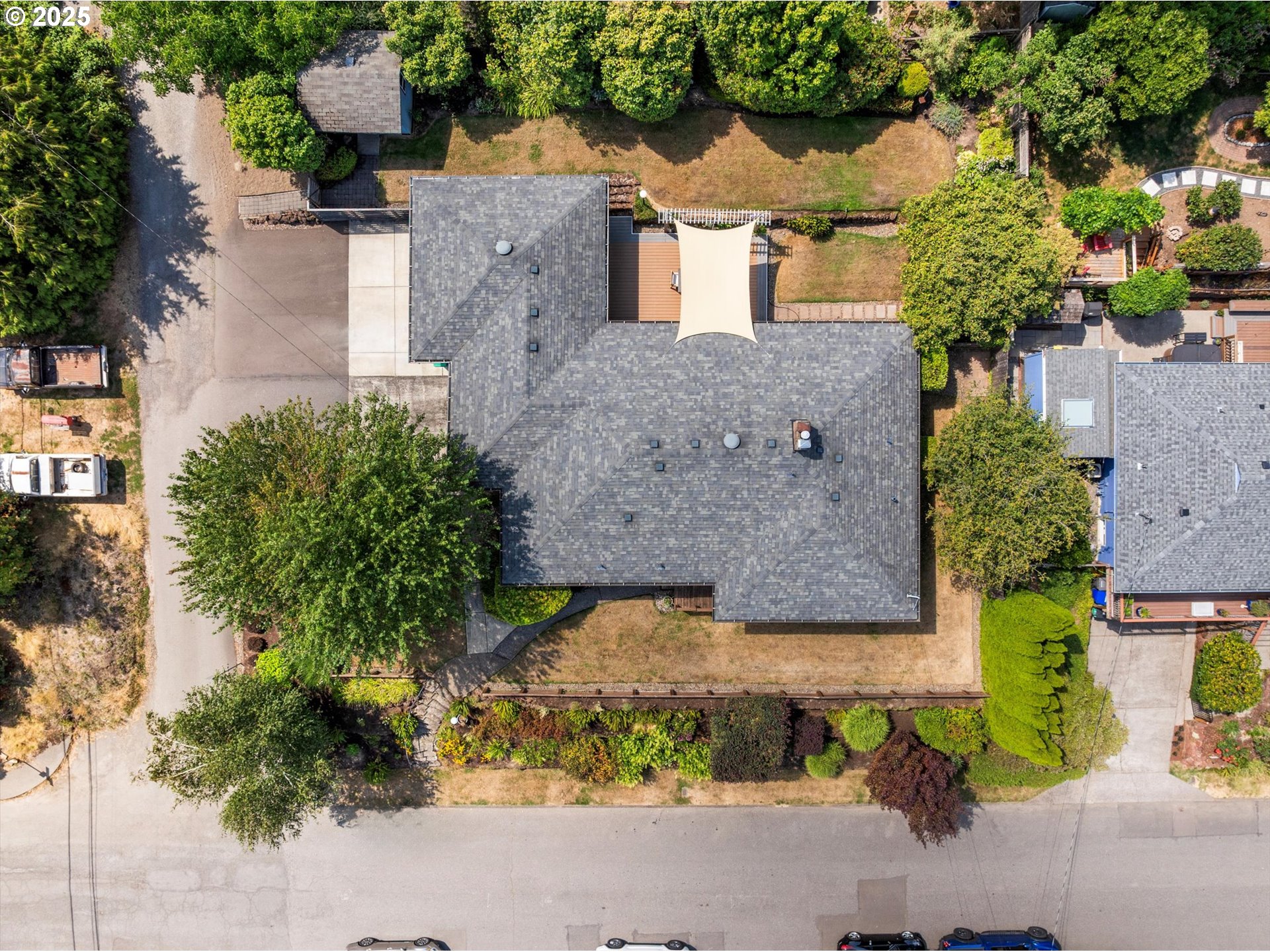 8335 Southwest 6th Avenue Portland, OR 97219 - Photo 43 of 46 Drone View/UAV