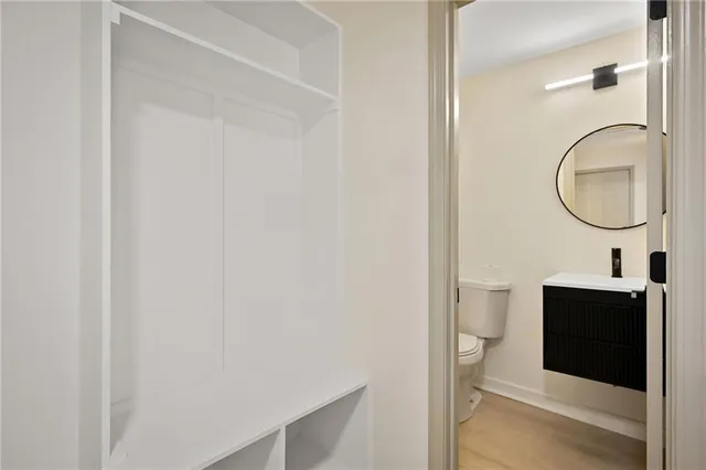 $275,000 | 10208 Robinson Street, Overland Park, KS 66212