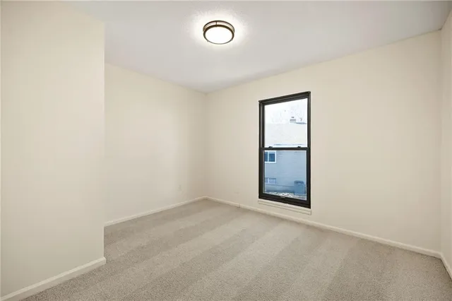 $275,000 | 10208 Robinson Street, Overland Park, KS 66212