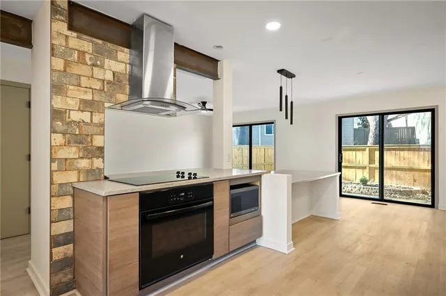 $275,000 | 10208 Robinson Street, Overland Park, KS 66212