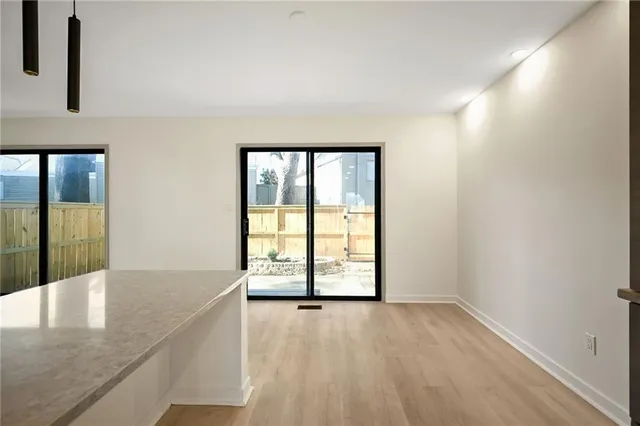 $275,000 | 10208 Robinson Street, Overland Park, KS 66212