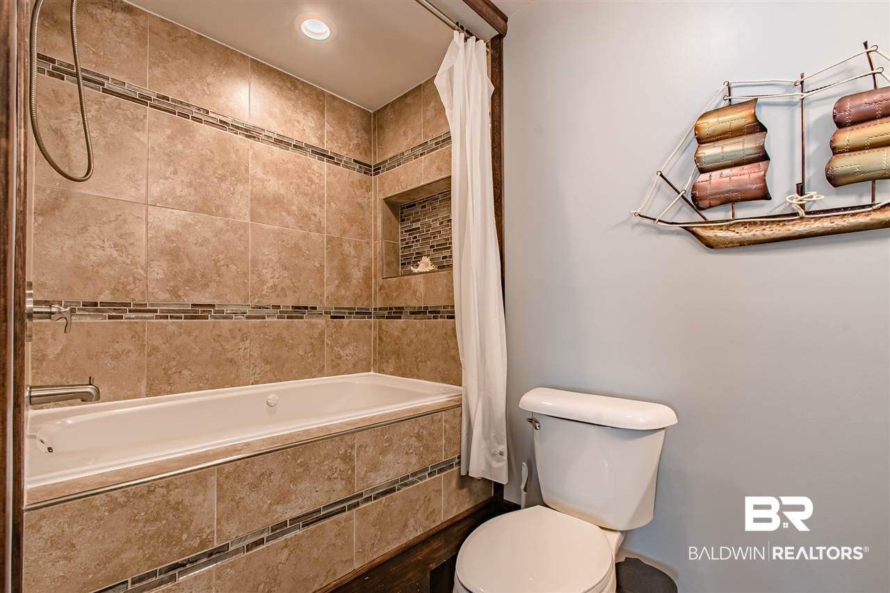 15735 Lee Avenue Bay Minette, AL 36507 - Photo 13 of 40 Master Bath