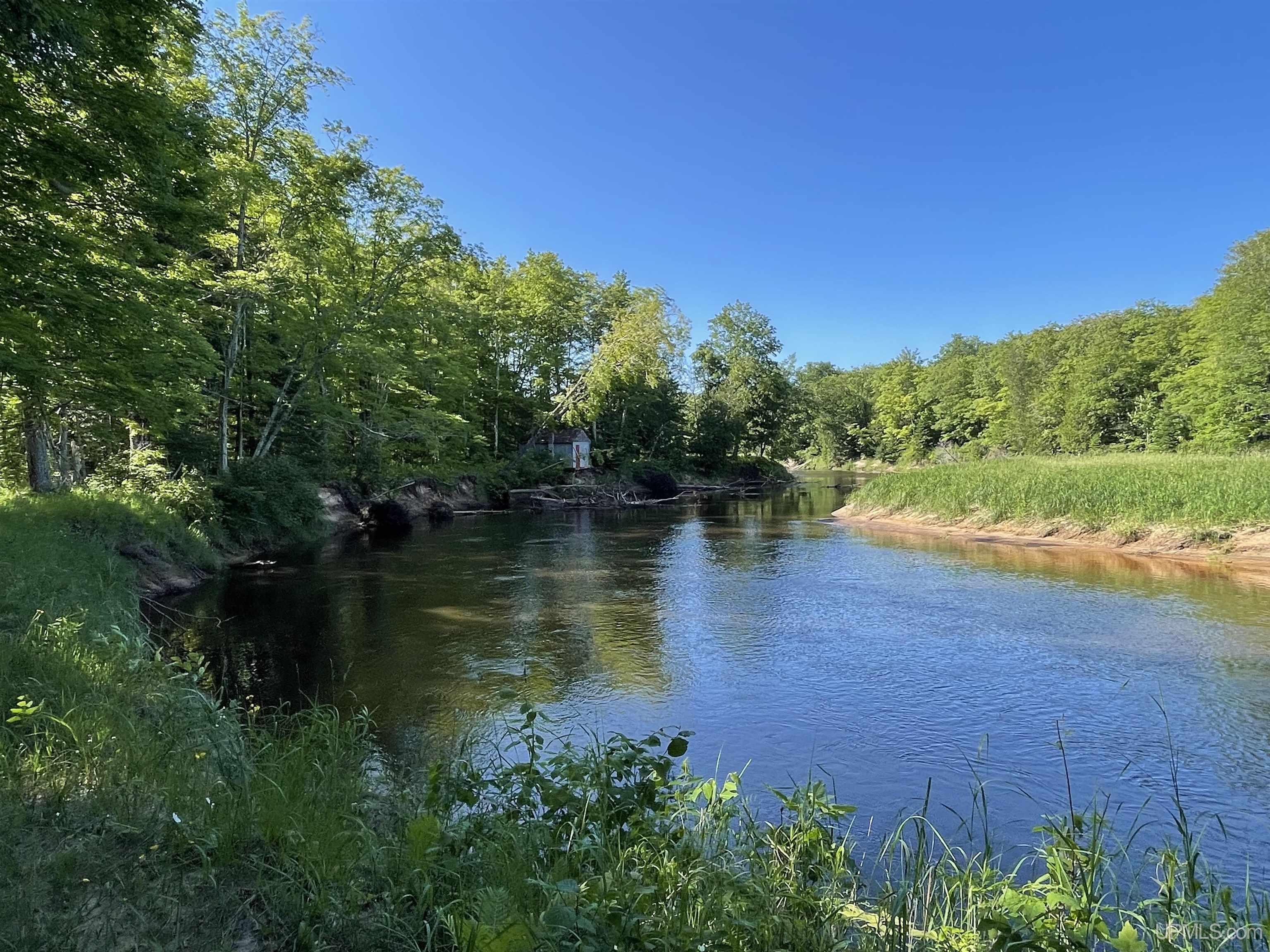 Tbd Tbd River Road Gulliver, MI 49840 - Photo 2 of 12