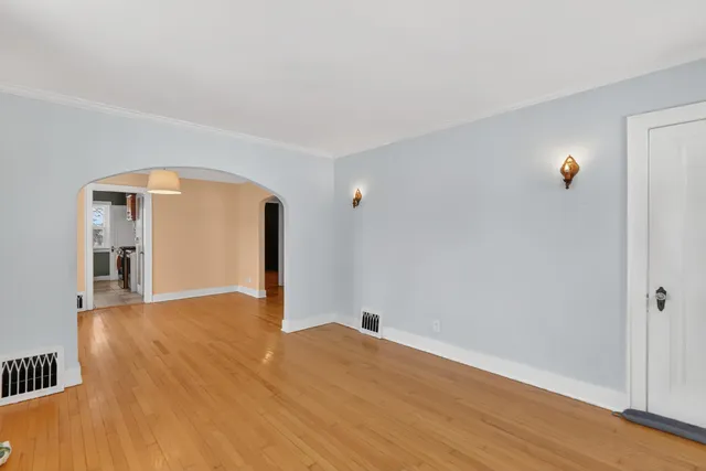 $200,000 | 304 Fairfax Avenue, Kalamazoo, MI 49001