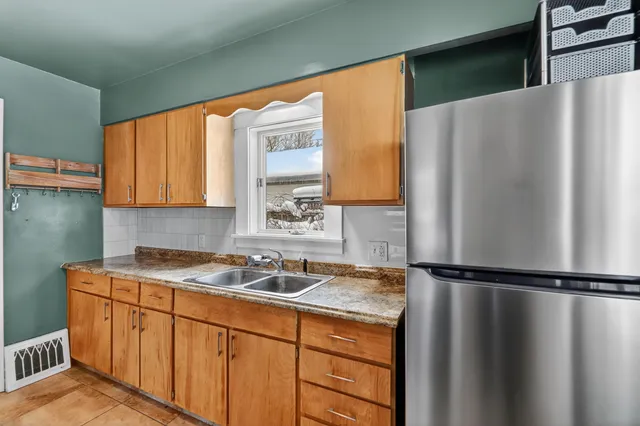 $200,000 | 304 Fairfax Avenue, Kalamazoo, MI 49001