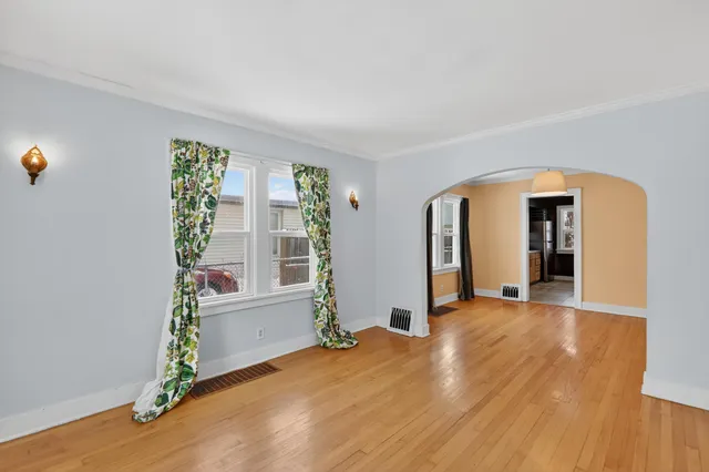 $200,000 | 304 Fairfax Avenue, Kalamazoo, MI 49001