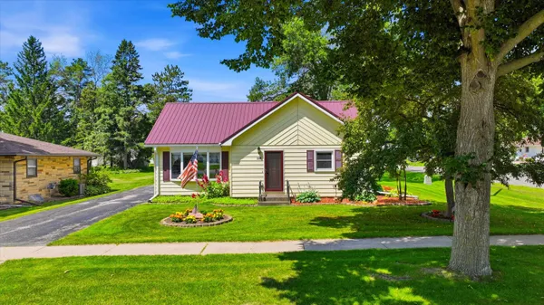 $258,000 | 1500 South Locust Avenue, Marshfield, WI 54449