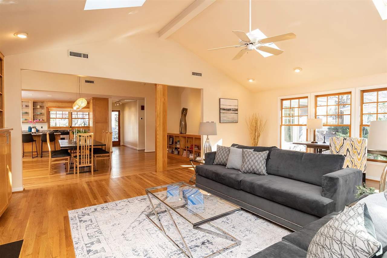 2007 Reaves Drive Raleigh, NC 27608 - Photo 7 of 28 Photo 7