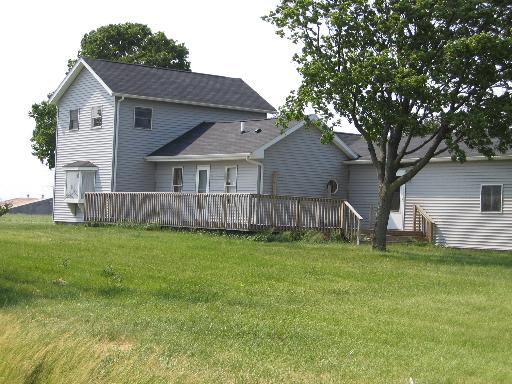 2759 North 21st Road Seneca, IL 61360 - Photo 1 of 1 a backyard of a house with lots of green space