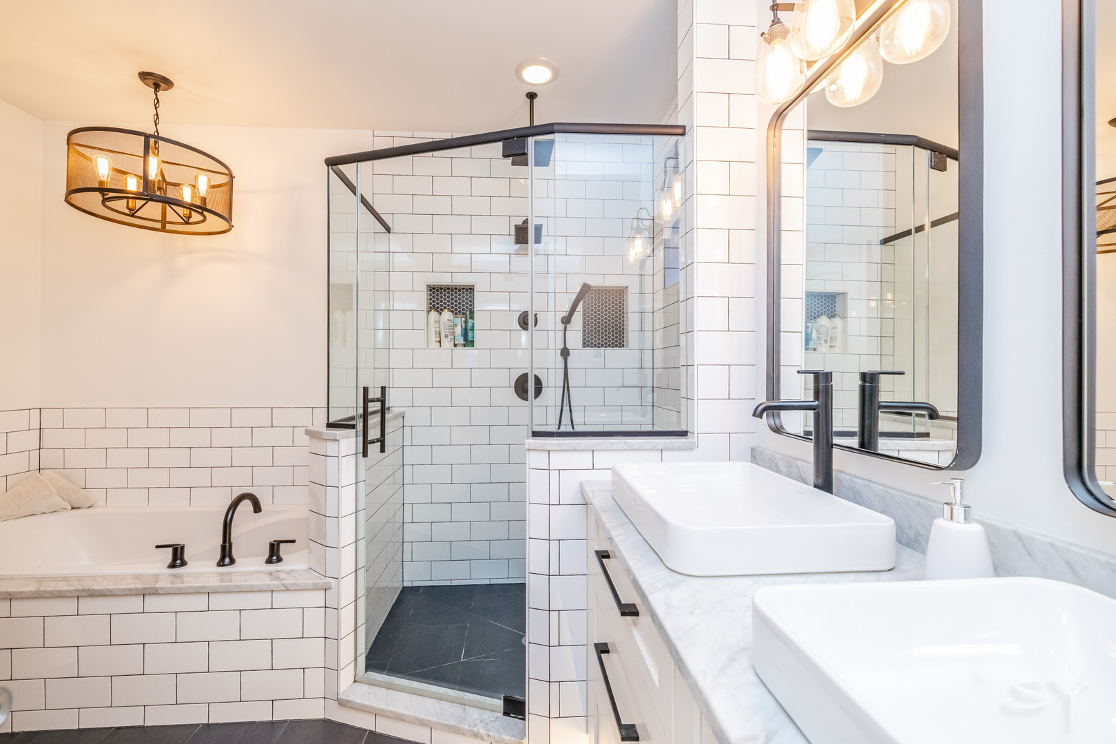 1647 North Artesian Avenue, Unit 1 Chicago, IL 60647 - Photo 19 of 32