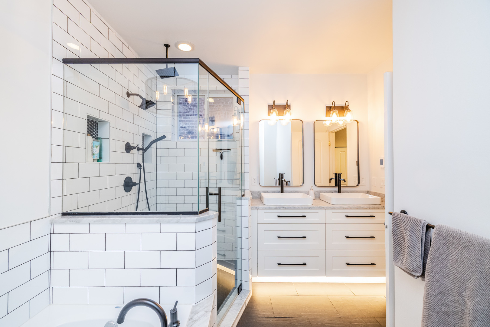 1647 North Artesian Avenue, Unit 1 Chicago, IL 60647 - Photo 22 of 32