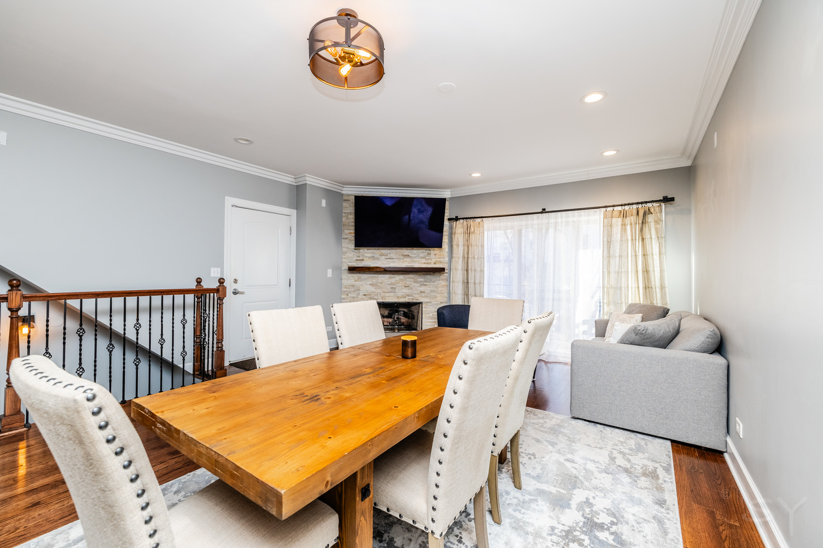 1647 North Artesian Avenue, Unit 1 Chicago, IL 60647 - Photo 4 of 32