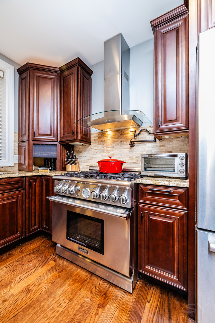 1647 North Artesian Avenue, Unit 1 Chicago, IL 60647 - Photo 10 of 32