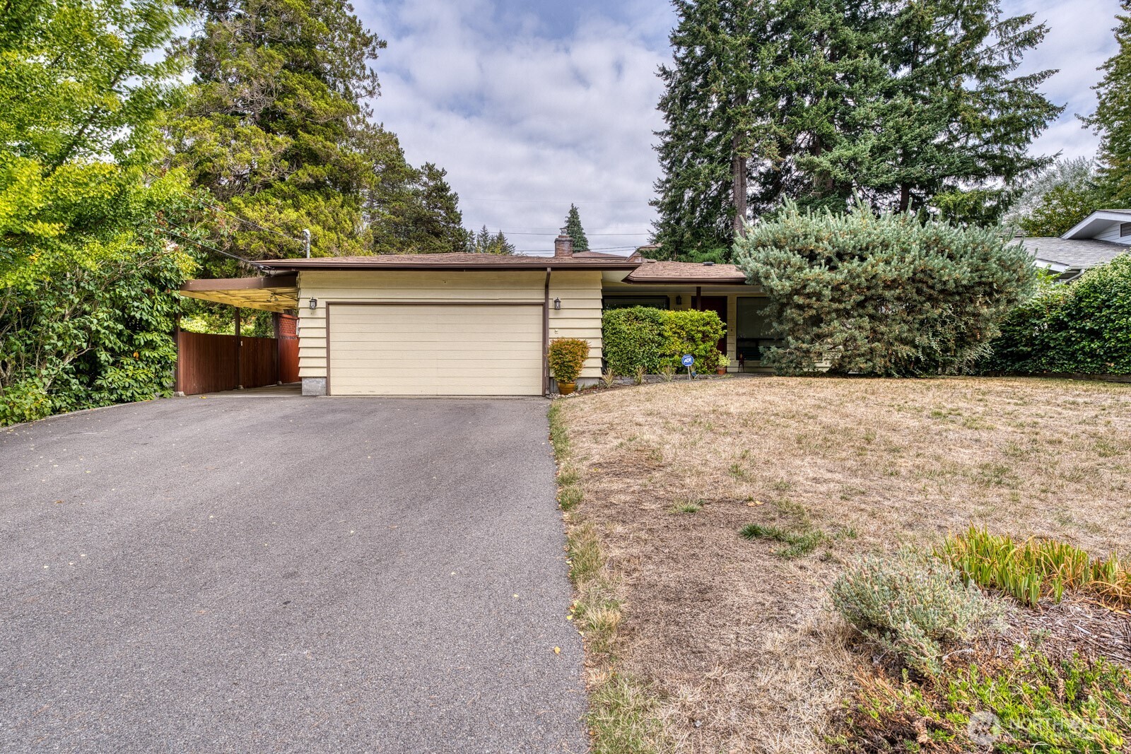 3119 Crystal Springs Road West University Place, WA 98466 - Photo 1 of 33 Gallery Image 1