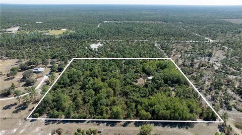 $699,000 | 630 Pioneer Trail, Naples, FL 34117