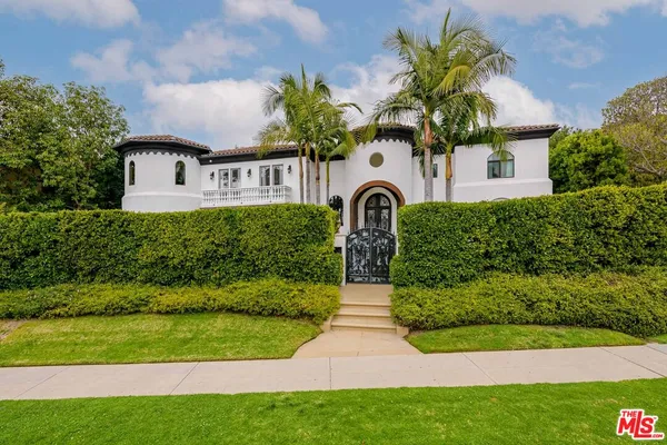 $25,000 | 4705 Los Feliz Boulevard, Los Angeles, CA 90027