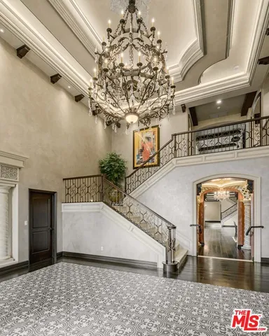 a view of entryway and hall