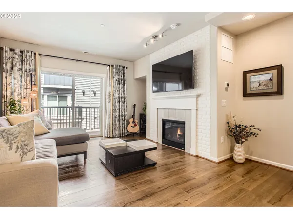 $352,900 | 7967 Northeast Heiser Street, Hillsboro, OR 97006