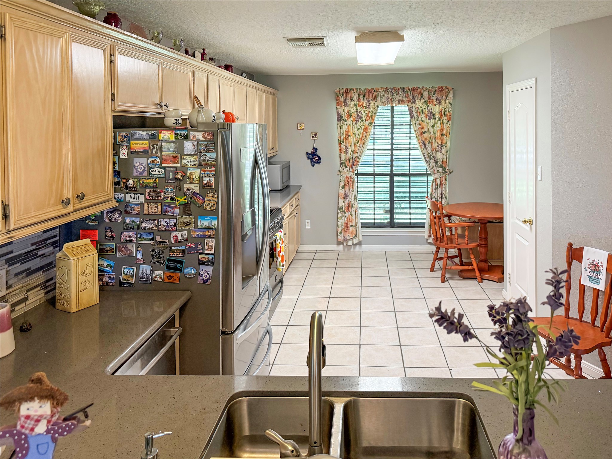 8 Rayburn Ridge Angleton, TX 77515 - Photo 9 of 22