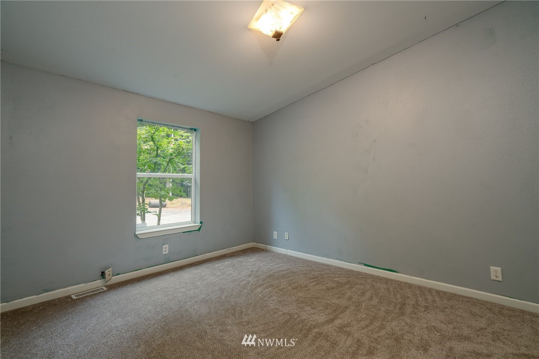 4185 Junco Road Greenbank, WA 98253 - Photo 16 of 25 Gallery Image 16