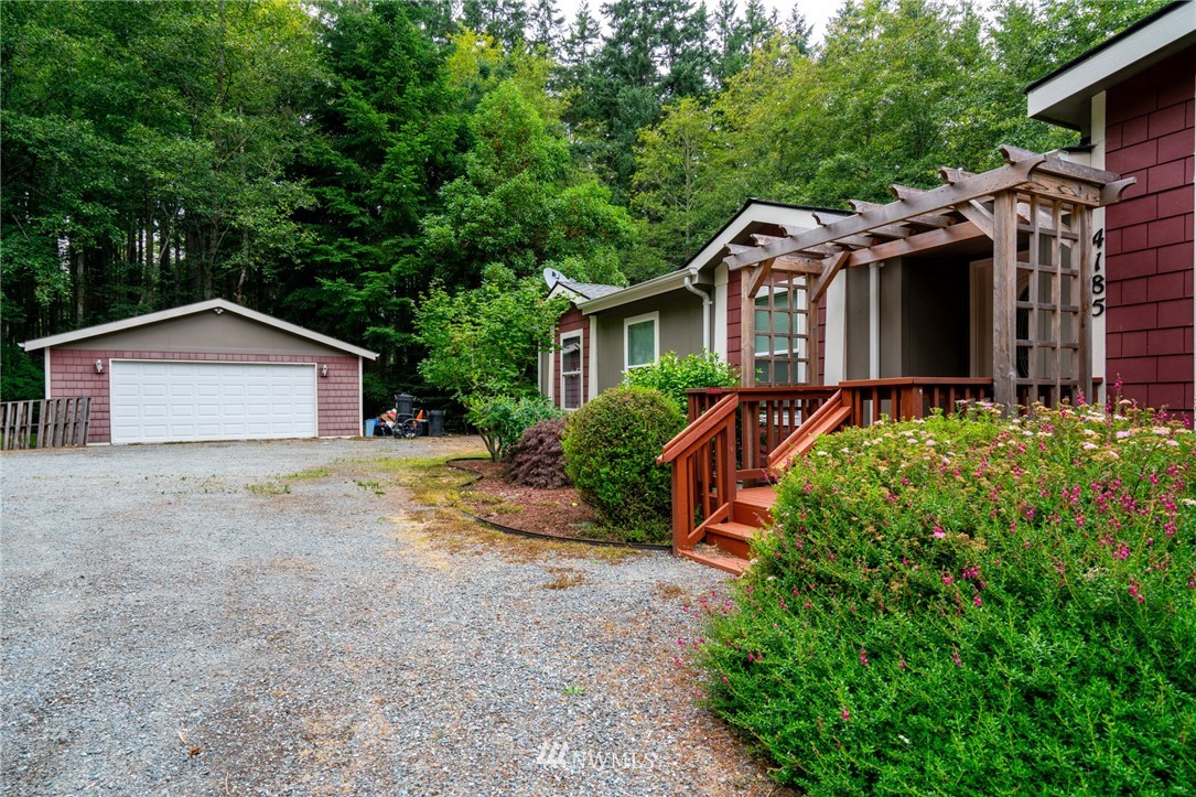 4185 Junco Road Greenbank, WA 98253 - Photo 4 of 25 Gallery Image 4