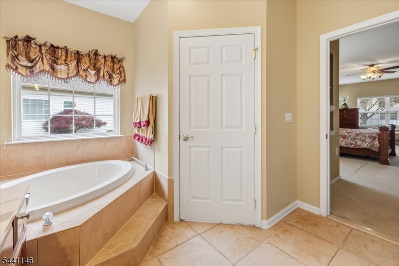 43 Renaissance Boulevard Somerset, NJ 08873 - Photo 23 of 43