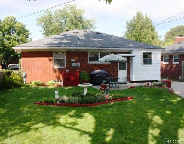 1811 Newcastle Road Grosse Pointe, MI 48236 - Photo 9 of 11 1811NC(