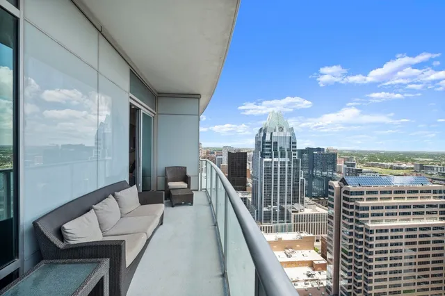 $3,500 | 200 Congress Avenue, Unit 33BB, Austin, TX 78701