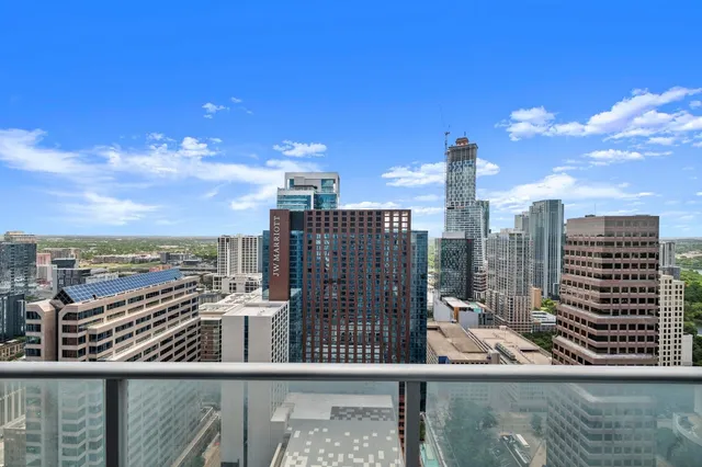 $3,500 | 200 Congress Avenue, Unit 33BB, Austin, TX 78701