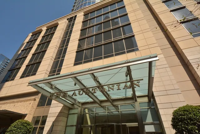 $3,500 | 200 Congress Avenue, Unit 33BB, Austin, TX 78701