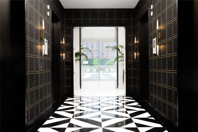 $3,500 | 200 Congress Avenue, Unit 33BB, Austin, TX 78701