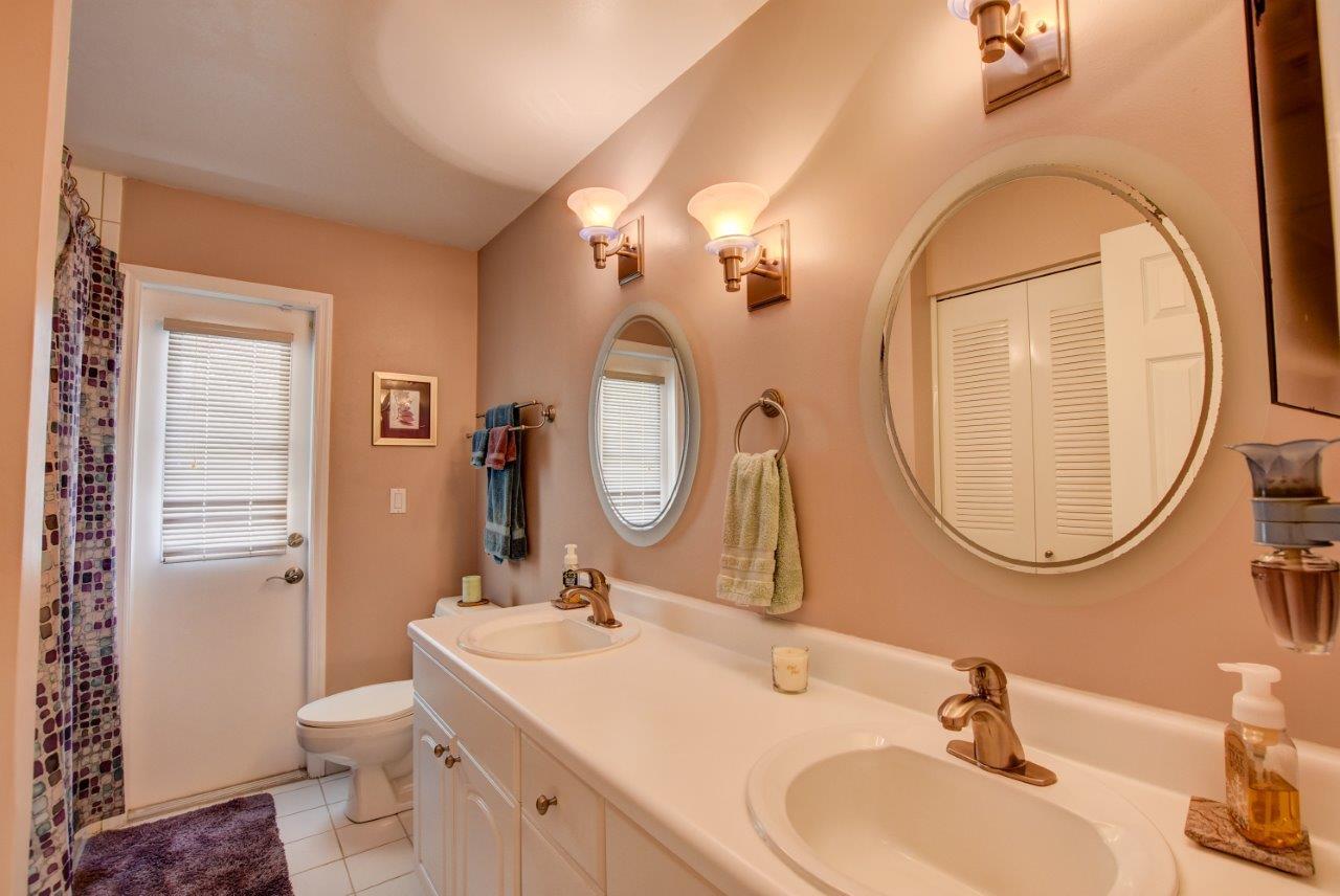 9726 Ohio Place Boca Raton, FL 33434 - Photo 24 of 29 2nd Bath/Cabana Bath