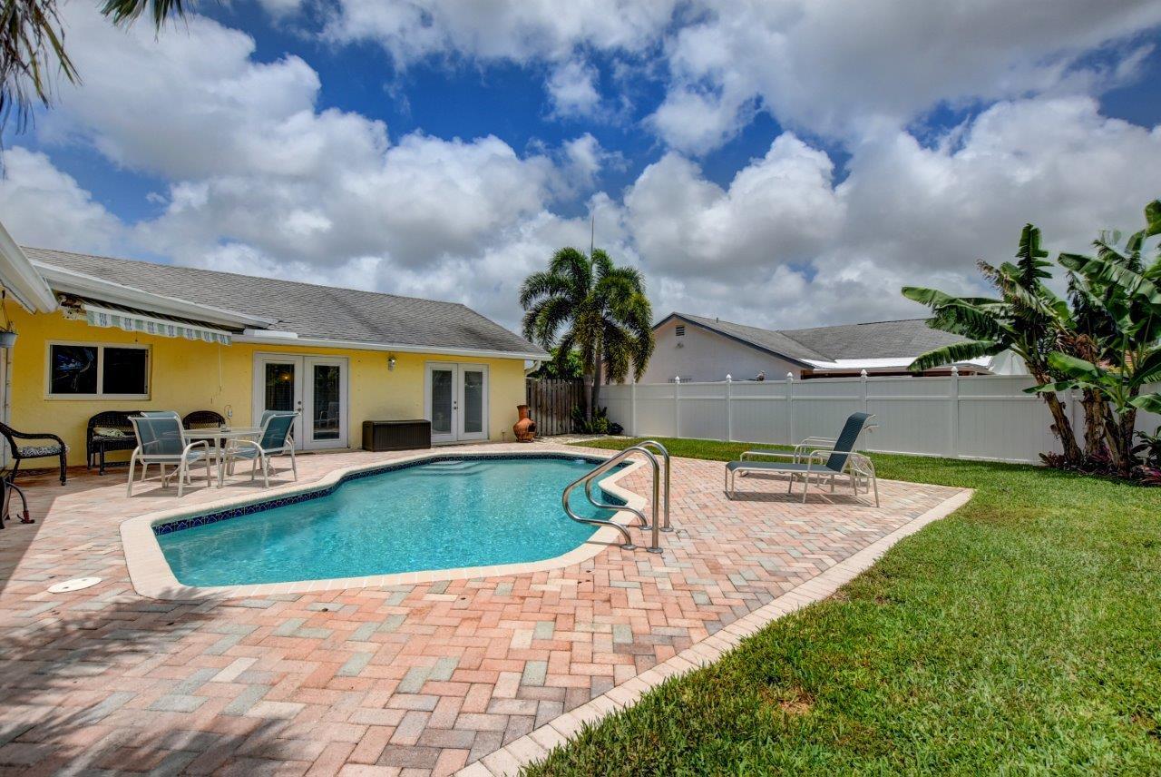9726 Ohio Place Boca Raton, FL 33434 - Photo 25 of 29 Pool