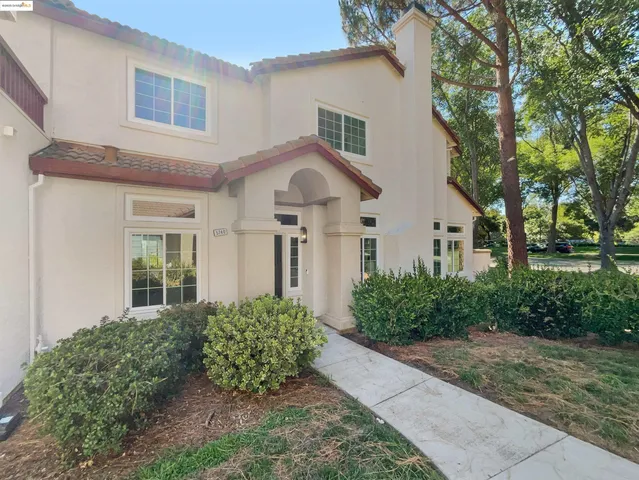 $1,112,000 | 5740 Belleza Drive, Pleasanton, CA 94588