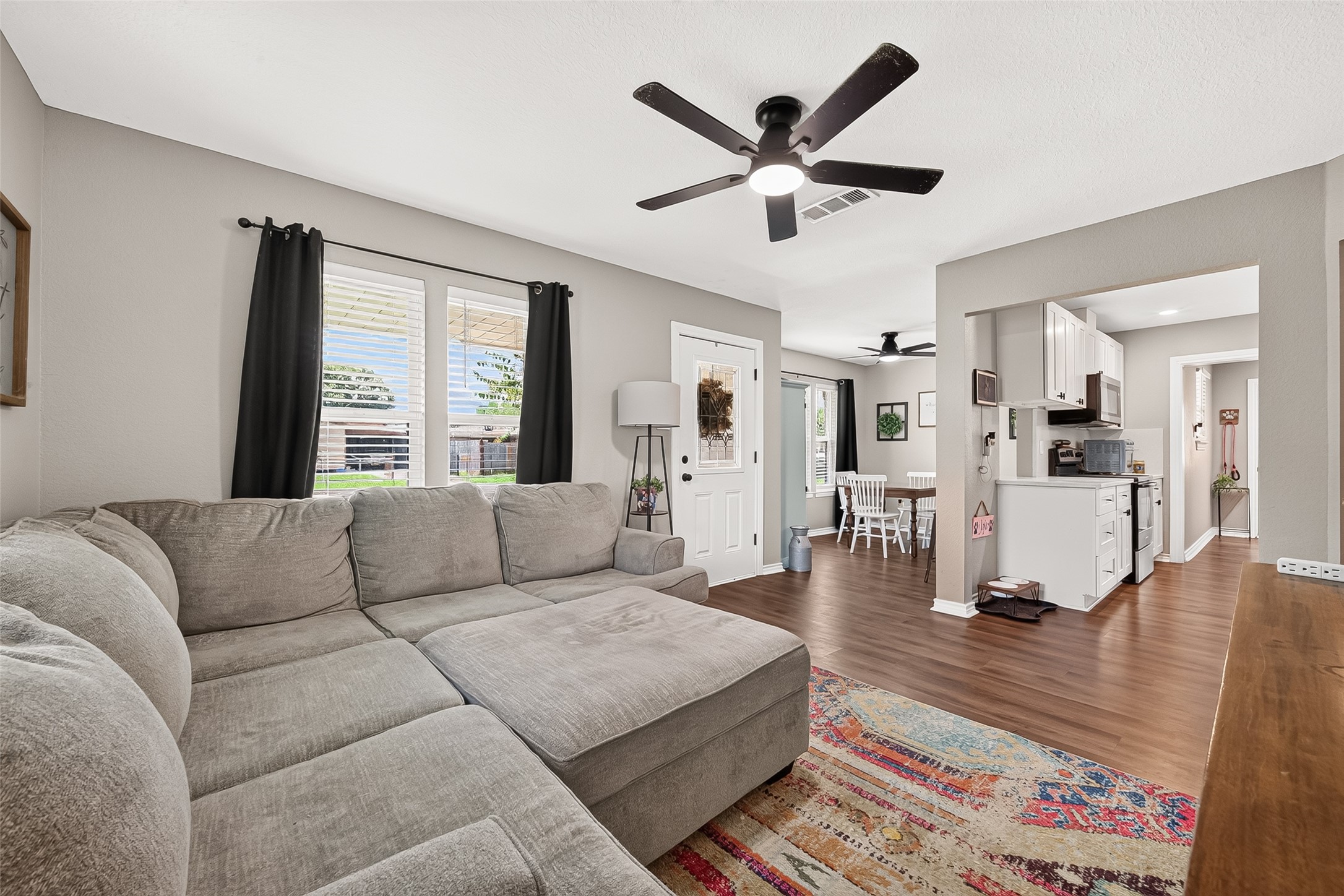 1005 Avenue D Rosenberg, TX 77471 - Photo 9 of 38