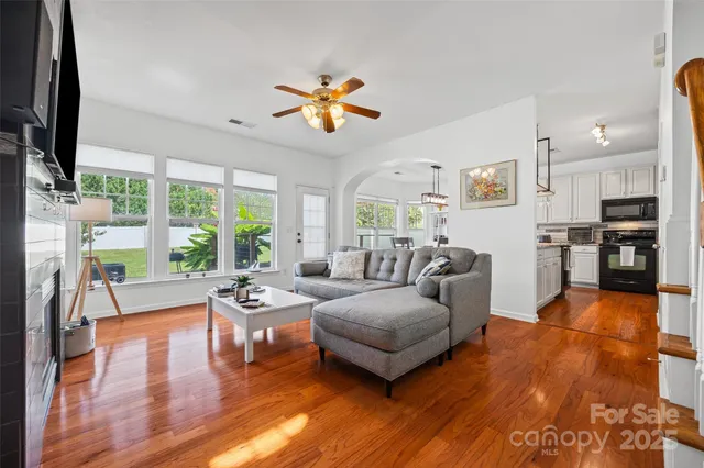 $399,000 | 1805 Crabapple Tree Lane, Charlotte, NC 28214