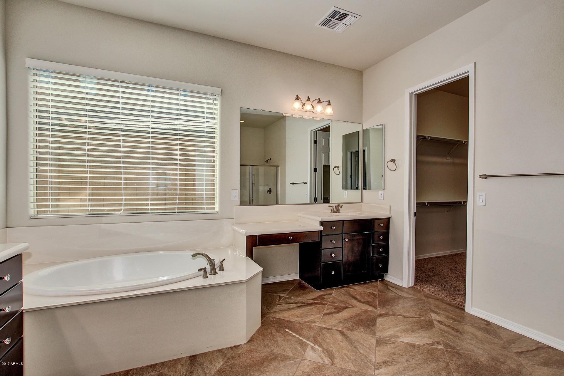 1528 West Red Bird Road Phoenix, AZ 85085 - Photo 18 of 42 Master Bath