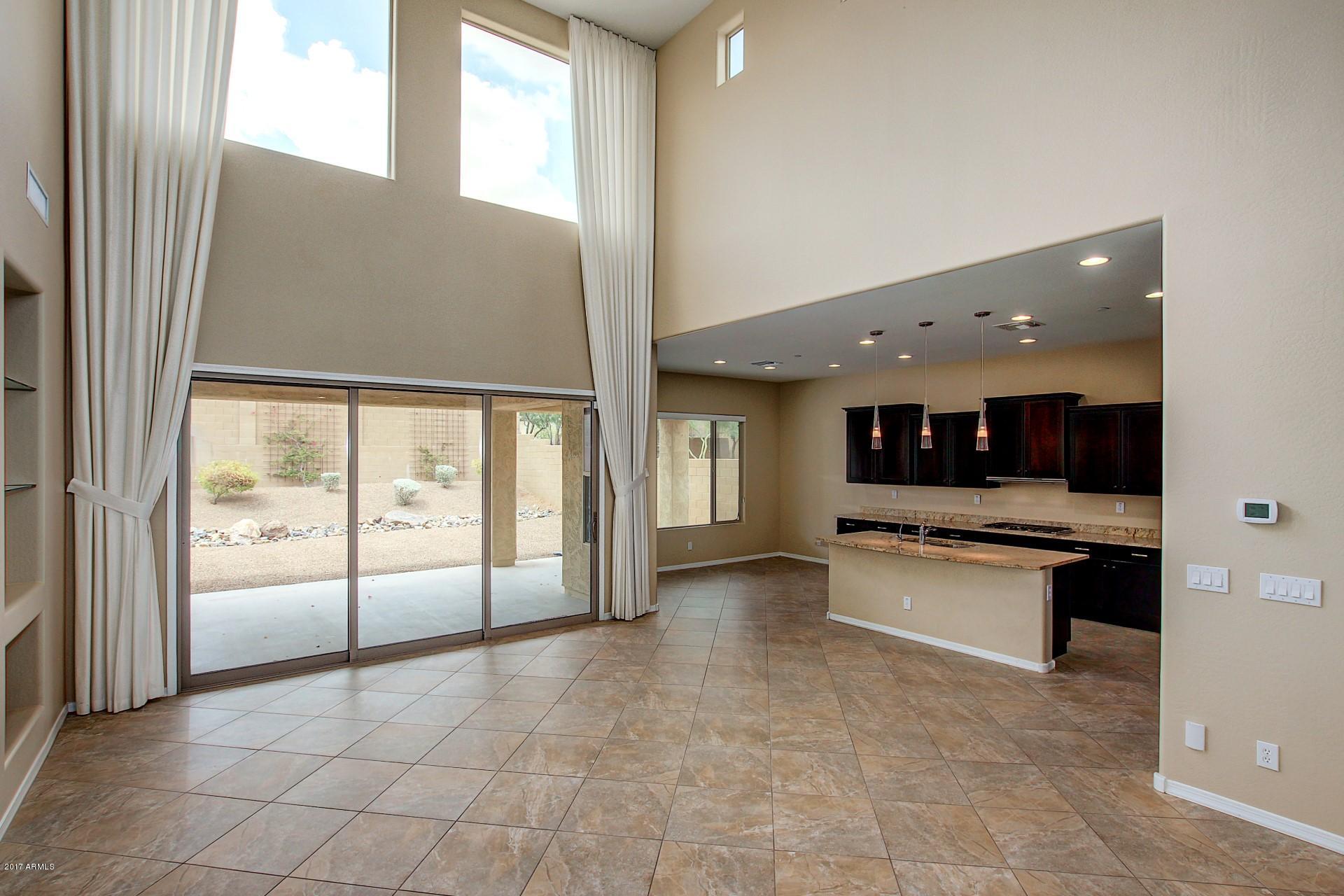 1528 West Red Bird Road Phoenix, AZ 85085 - Photo 10 of 42 Great Room