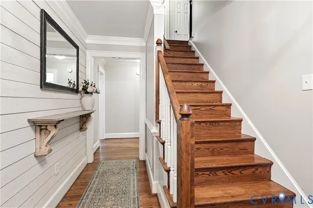 a view of an entryway