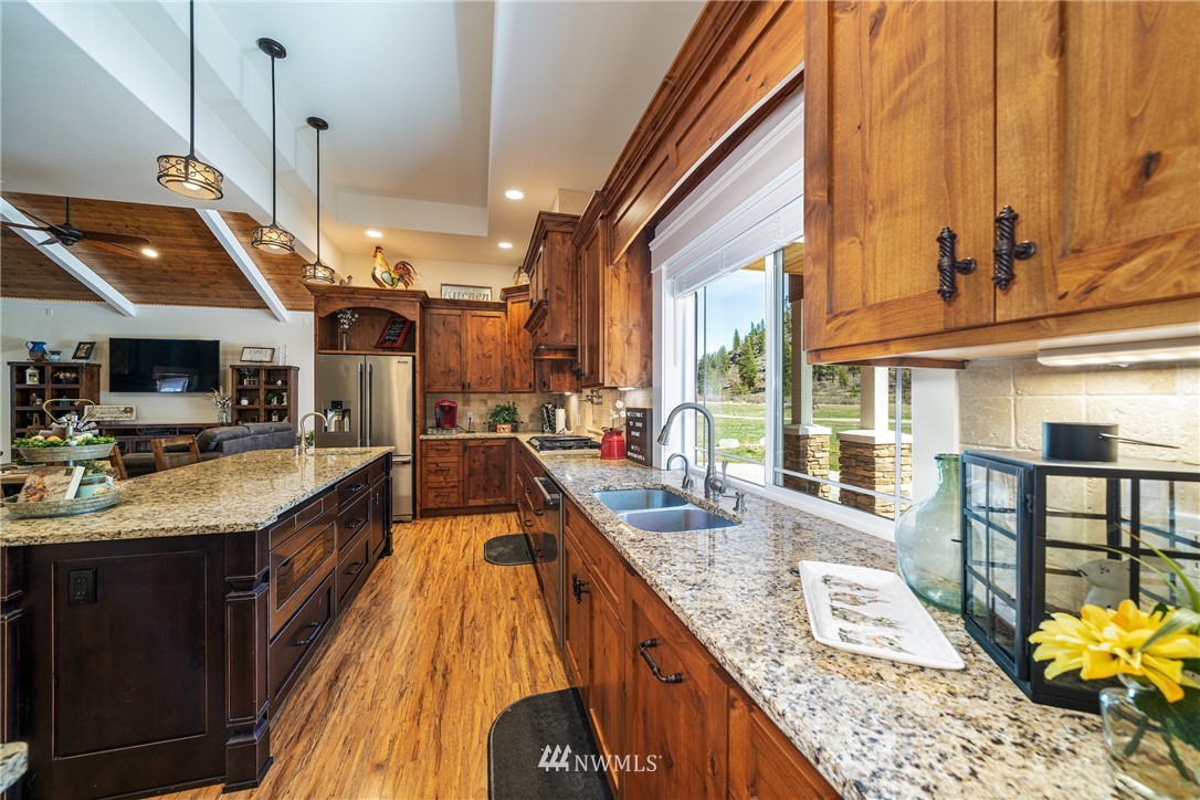 4530 Navarre Coulee Road Chelan, WA 98816 - Photo 14 of 40 Gallery Image 14