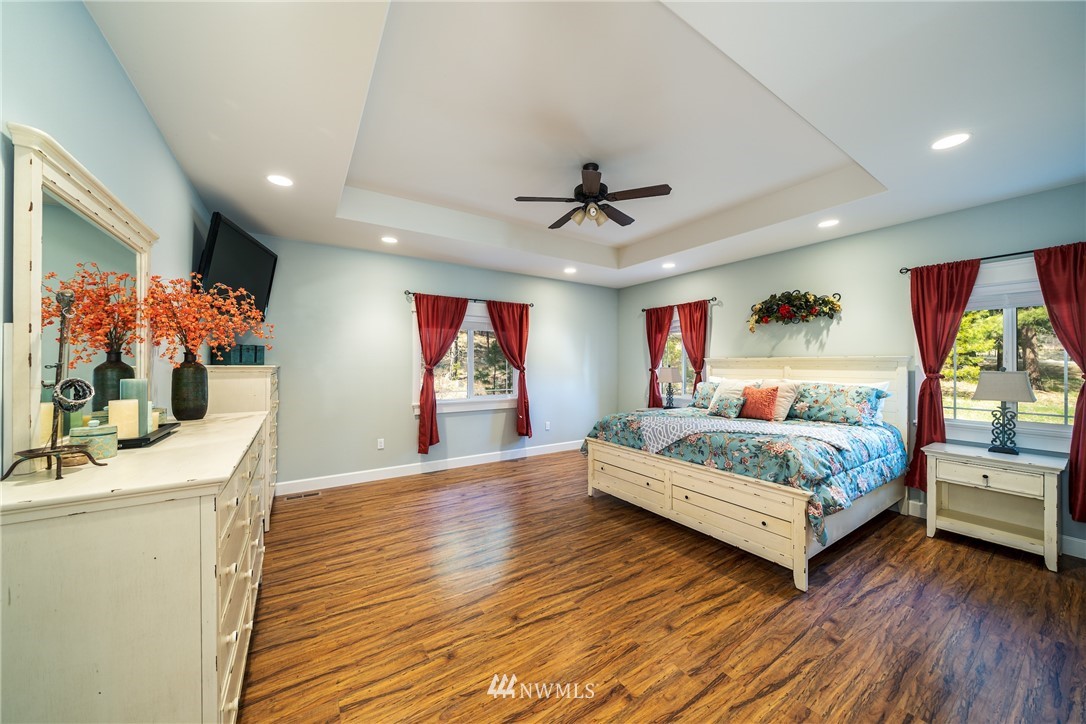 4530 Navarre Coulee Road Chelan, WA 98816 - Photo 20 of 40 Gallery Image 20